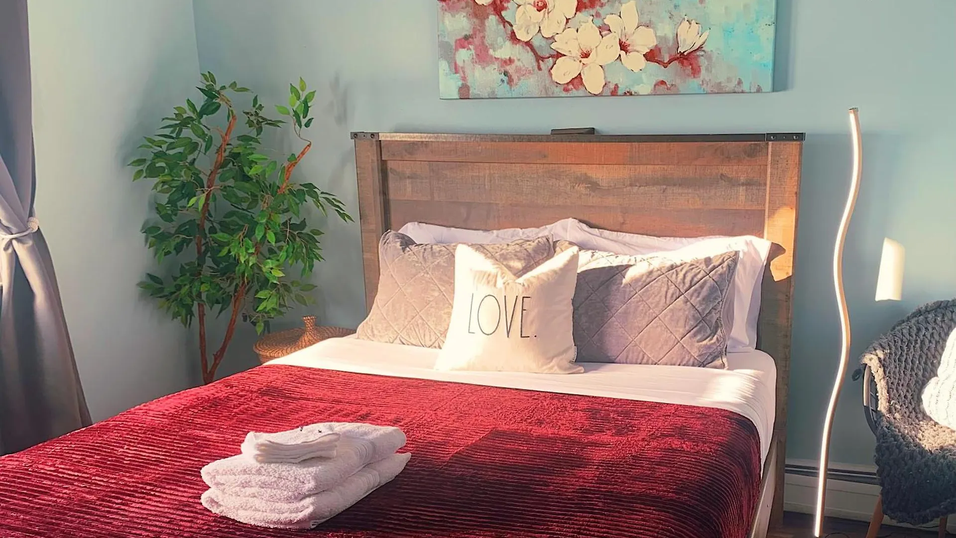 Holiday home Sale!! Brick City Bungalow 20 Mins From Nyc!! Newark United States